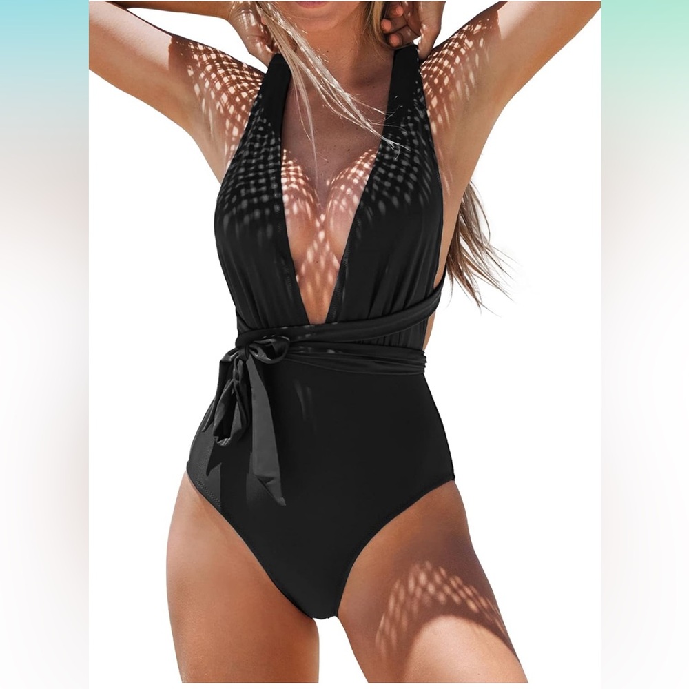 CUPSHE One Piece Swimsuit Sexy Deep V Neck Bathing Suit Crisscross Back black Sz